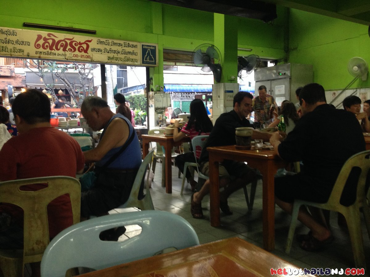 lert Ros restaurant Chiang Mai Inside