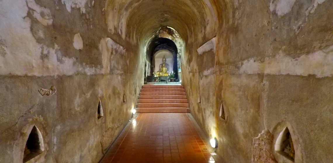 Wat Umong Tunnel Temple Chiang Mai
